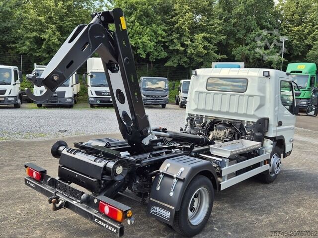 Abrollkipper Transporter Fuso Fuso Canter 7C18 City Abrollkipper AHK Hooklift