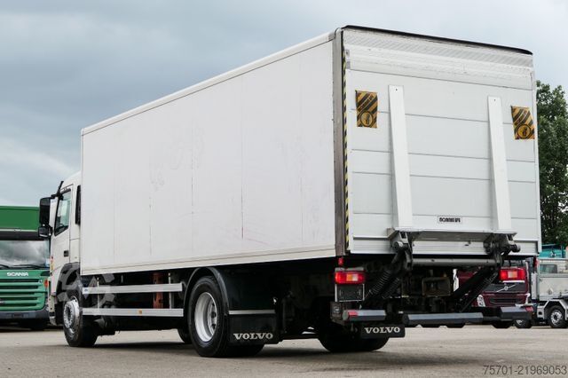 Flatbed truck with tarp VOLVO FM9-260 Koffer Blatt/Luft alte Tacho LBW