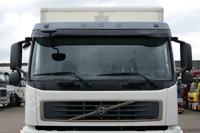 Flatbed truck with tarp VOLVO FM9-260 Koffer Blatt/Luft alte Tacho LBW