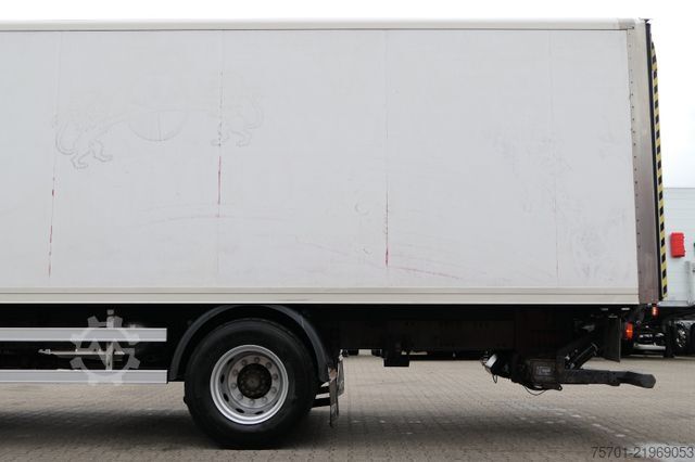 Flatbed truck with tarp VOLVO FM9-260 Koffer Blatt/Luft alte Tacho LBW