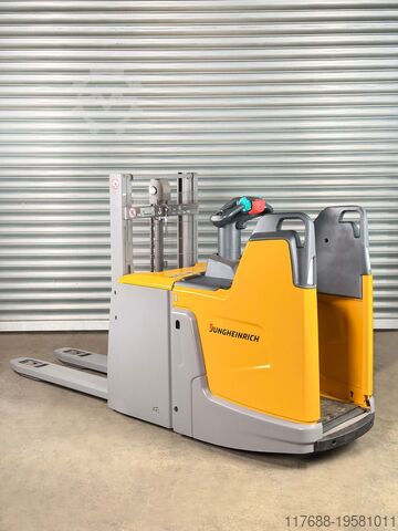 High lift truck driver Jungheinrich ERD 220 - Service Neu - 2,01m Hub - 2t - Plattform