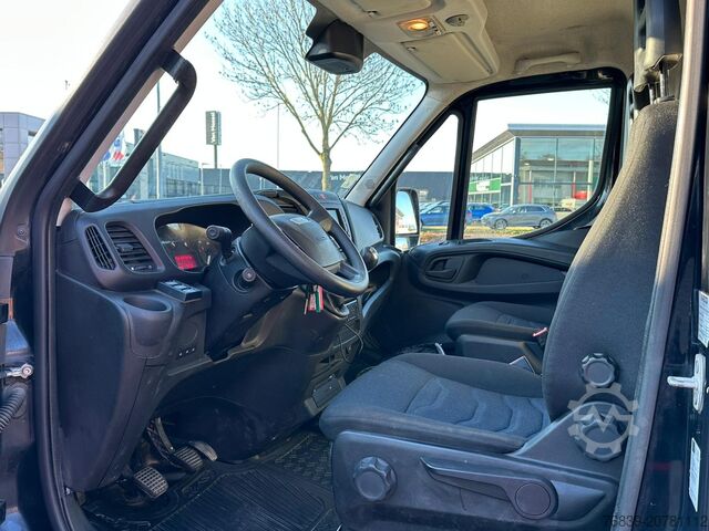 Panel van Iveco 50C18