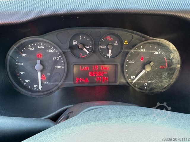 Panel van Iveco 50C18