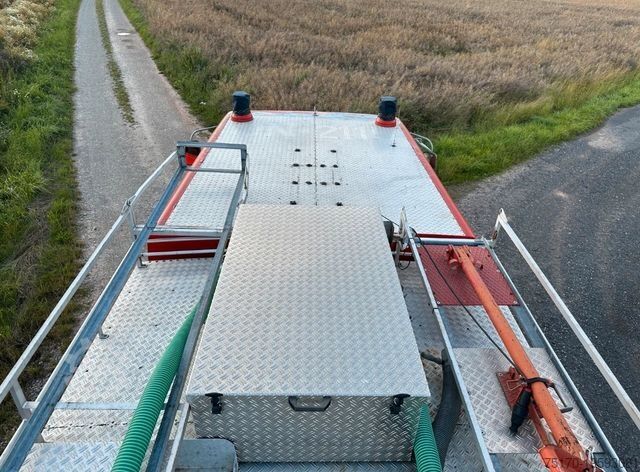 Van MERCEDES-BENZ Mercedes Benz 1017 AF ehem. Feuerwehrauto