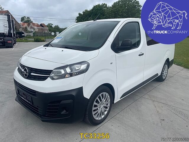 Panel van Opel Vivaro 2.0 CDTI DUBBELE CABINE - 5 ZITPLAATSEN