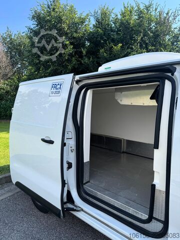 Insulated mini van with refrigeration unit TOYOTA PROACE LONG 2.0 DIESEL