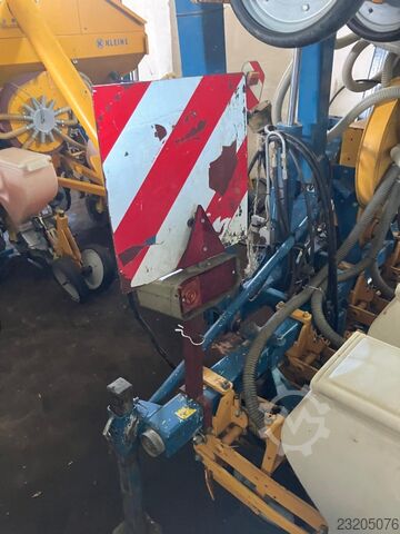 Kleine Franz Kleine Rübendrillmaschine 12- reihig Kleine Franz Kleine Rübendrillmaschine 12- reih
