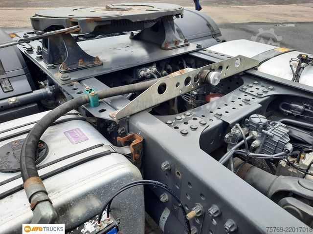 Standard SZM MERCEDES-BENZ 1851 LS BigSpace Kipphydr. Standklima Retarder