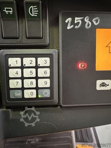 EZS 590 * DEMO!! NEUE Batterie!! JUNGHEINRICH EZS 590 * DEMO !! NEW battery !!