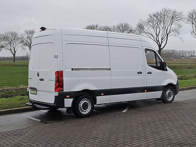 High-roof van MERCEDES-BENZ SPRINTER 314 L2H2 Mbux10 Automaat