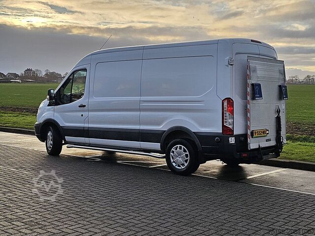 High-roof van FORD TRANSIT