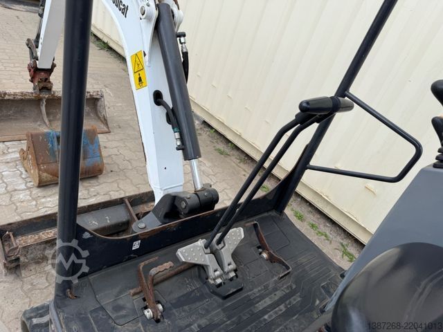 Mini excavator BOBCAT E17 / 2021 BJ / 445 Stunden / 2 x Löffel