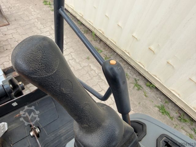 Mini excavator BOBCAT E17 / 2021 BJ / 445 Stunden / 2 x Löffel