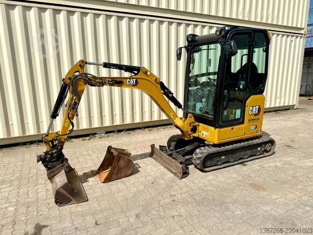 Mini excavator CATERPILLAR 302 CR / Powertilt / Deutsche Maschine