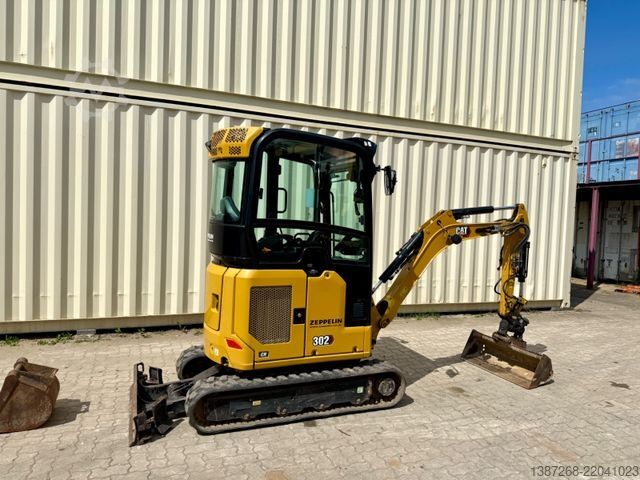 Mini excavator CATERPILLAR 302 CR / Powertilt / Deutsche Maschine