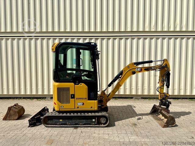 Mini excavator CATERPILLAR 302 CR / Powertilt / Deutsche Maschine