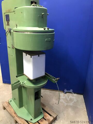 Cancloser for square cans LUBECA / LANICO 956