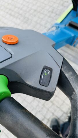 Glasheber Winlet glazing robot 350 glass lifter