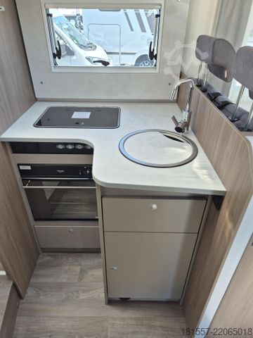 Semi-integrated camper CARADO Edition26 T Ford 449 Hubbett / Automatik / Backo