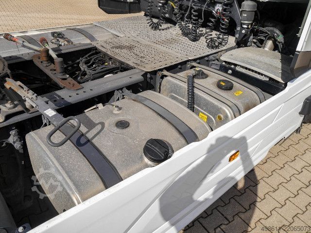 Standard tractor unit DAF XG 480 FT + MAUT KL. 3 + EFFICIENCY CHAMP + HYDRAU