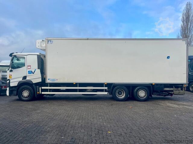 Refrigerated/frozen transport Renault T380 VF611M165MD003883,  6x2,  388567 km, 8.90 ...