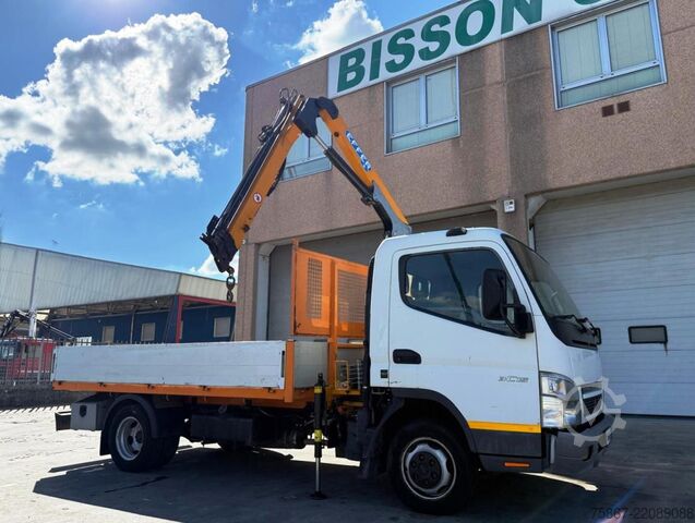 Truck with fixed flatbed Mitsubishi Canter 3C15