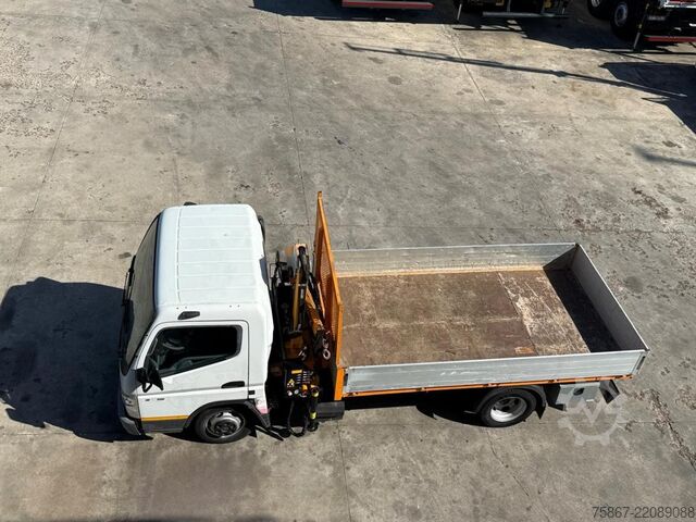 Truck with fixed flatbed Mitsubishi Canter 3C15