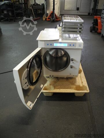 Autoclave / Sterilizer Melag Vacuklav 31 B+