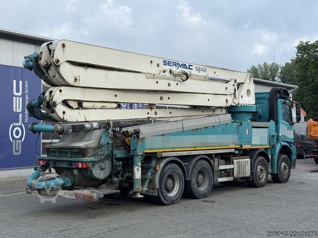 Betonpumpen-LKW MERCEDES-BENZ AROCS 3742 8x4 Euro 6 Sermac 5Z42