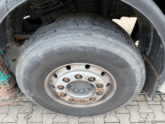 Betonpumpen-LKW MERCEDES-BENZ AROCS 3742 8x4 Euro 6 Sermac 5Z42