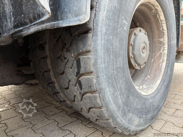 Betonpumpen-LKW MERCEDES-BENZ AROCS 3742 8x4 Euro 6 Sermac 5Z42