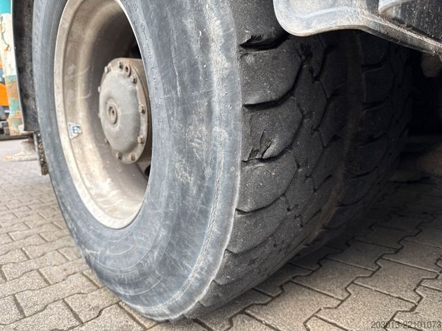 Betonpumpen-LKW MERCEDES-BENZ AROCS 3742 8x4 Euro 6 Sermac 5Z42