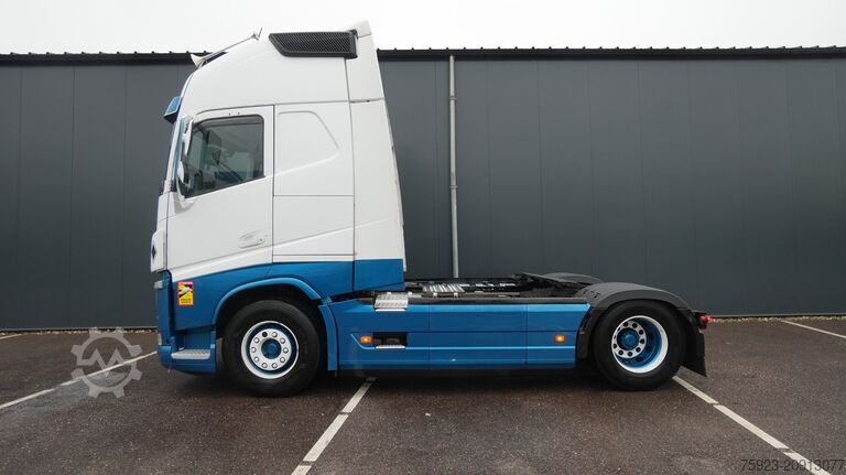 Standard-SZM Volvo FH 460 EURO 6 GLOBETROTTER XL