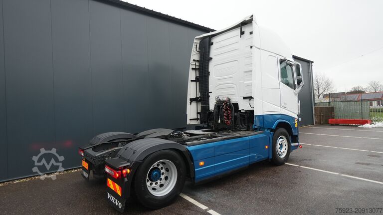 Standard-SZM Volvo FH 460 EURO 6 GLOBETROTTER XL