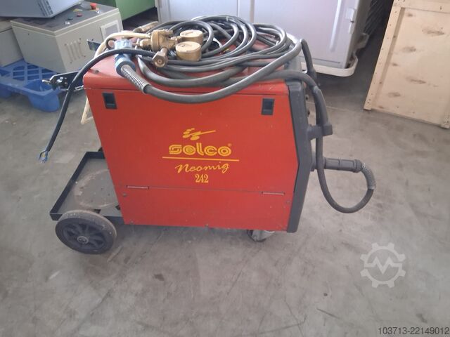 Welding set SELCO NEOMIG 242