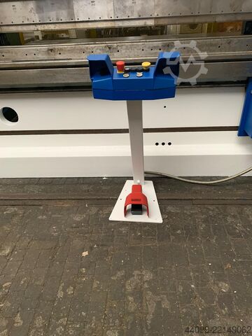Press brake EHT EHPS 15-40