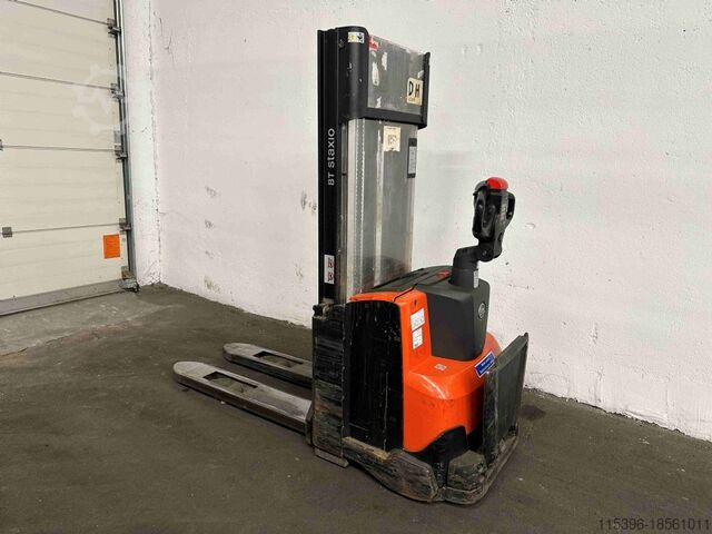 High Lift stacker BT SWE 100