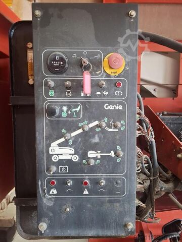 Teleskopbühne Genie S-65