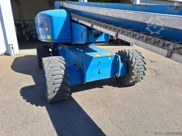 Teleskopbühne Genie S-85