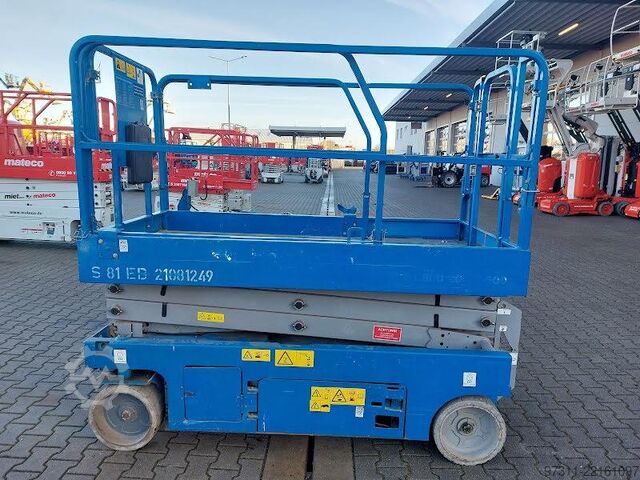 Scissor lift Genie GS-2046