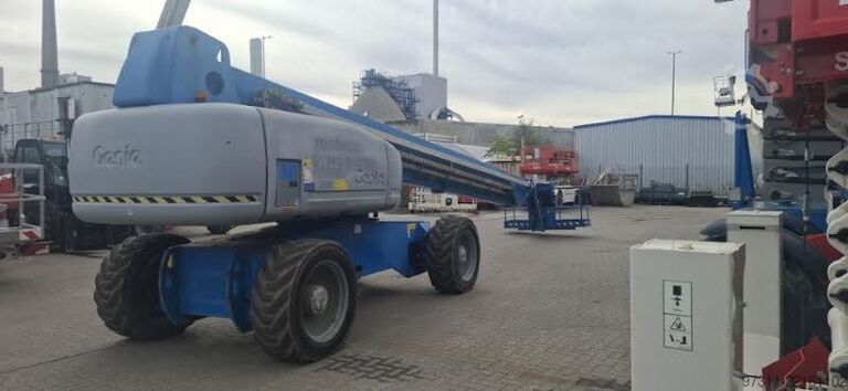 Telescopic boom lift Genie S-125