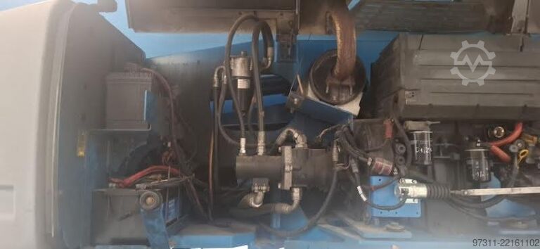 Telescopic boom lift Genie S-125