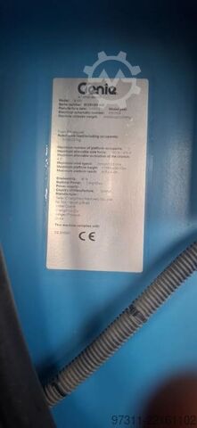 Telescopic boom lift Genie S-125