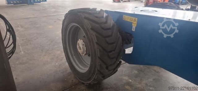 Telescopic boom lift Genie S-125