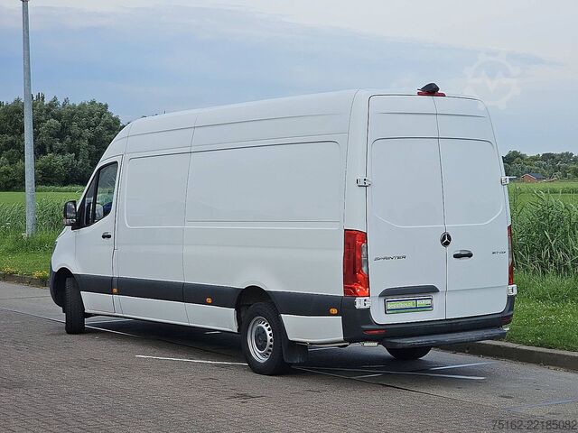 High-roof van MERCEDES-BENZ SPRINTER 317 L3H2 Mbux Automaat!