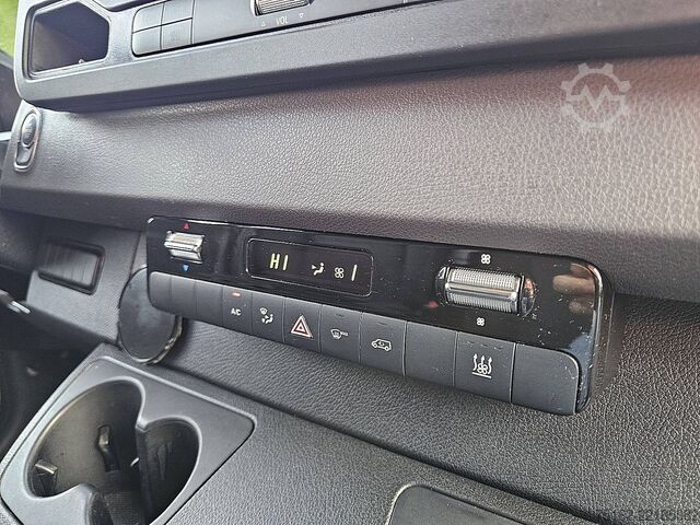 High-roof van MERCEDES-BENZ SPRINTER 317 L3H2 Mbux Automaat!