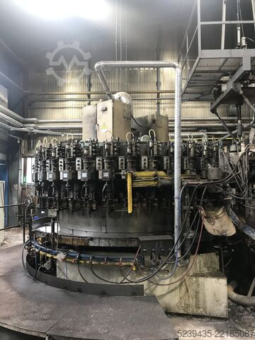 Glass blowing machine with furnace Olivotto Industries T36E