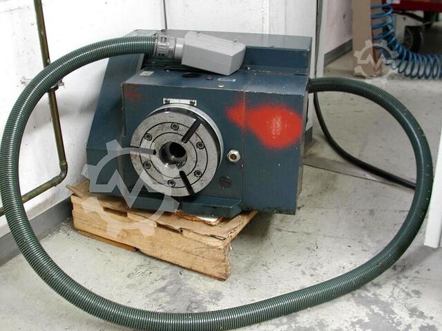 Vertical machining center SPINNER VC-650