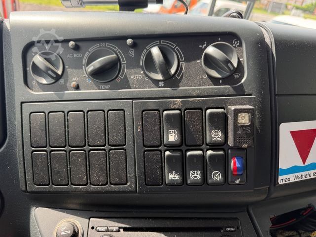 Special purpose truck MAN TGM 18.340 4x4 BB GIMAEX TLF4000 Klima/3xSperre