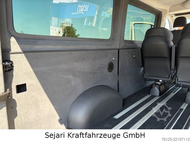 Minibus MAN TGE 3.180 Crafter VIP Bestuhlung e. Tür+Tritt